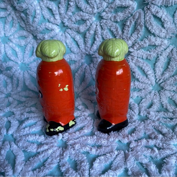 Vintage Salt & Pepper Shaker set anthropomorphic carrots kitsch - Picture 3 of 5